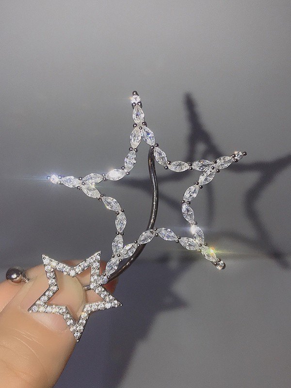 Sternförmige Ohrmanschette aus Strass-2